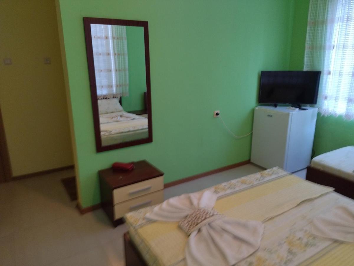 Фамилна Къща Джоко Hotel Kiten  Exterior photo